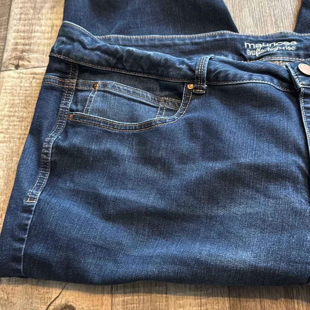 MAURICES jeans-size 24W - Picture 6 of 10